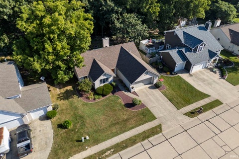 Tiny photo for 710 Bur Oak W Court, Lafayette, IN 47909 (MLS # 202636708)