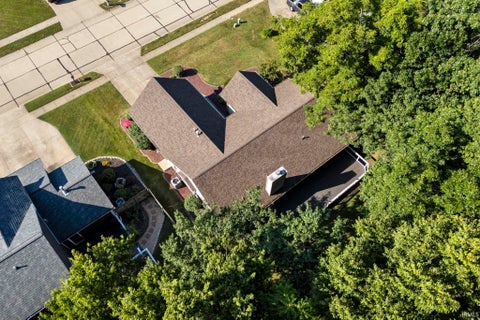 Tiny photo for 710 Bur Oak W Court, Lafayette, IN 47909 (MLS # 202636708)
