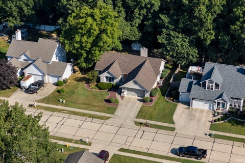 Tiny photo for 710 Bur Oak W Court, Lafayette, IN 47909 (MLS # 202636708)