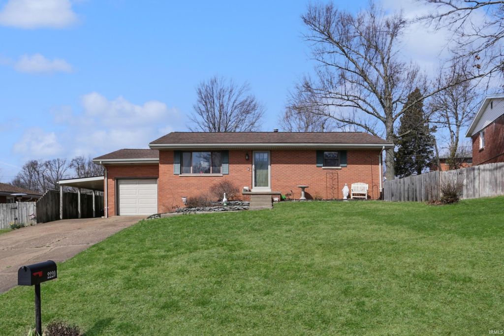 Photo of 2220 Swinging Way, Evansville, IN 47711 (MLS # 202607544)