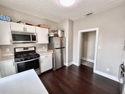 Tiny photo for 1808 Thompson Street, Lafayette, IN 47904 (MLS # 202535935)