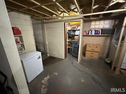 Tiny photo for 1714 S Twyckenham Drive, South Bend, IN 46613 (MLS # 202610559)