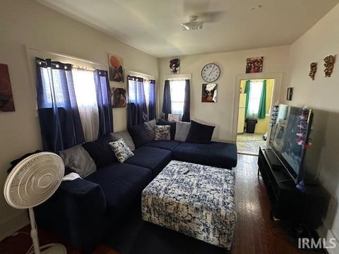 Tiny photo for 1714 S Twyckenham Drive, South Bend, IN 46613 (MLS # 202610559)