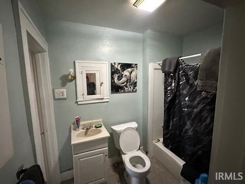 Tiny photo for 1714 S Twyckenham Drive, South Bend, IN 46613 (MLS # 202610559)