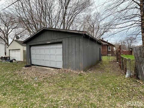 Tiny photo for 1714 S Twyckenham Drive, South Bend, IN 46613 (MLS # 202610559)