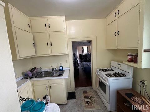 Tiny photo for 1714 S Twyckenham Drive, South Bend, IN 46613 (MLS # 202610559)