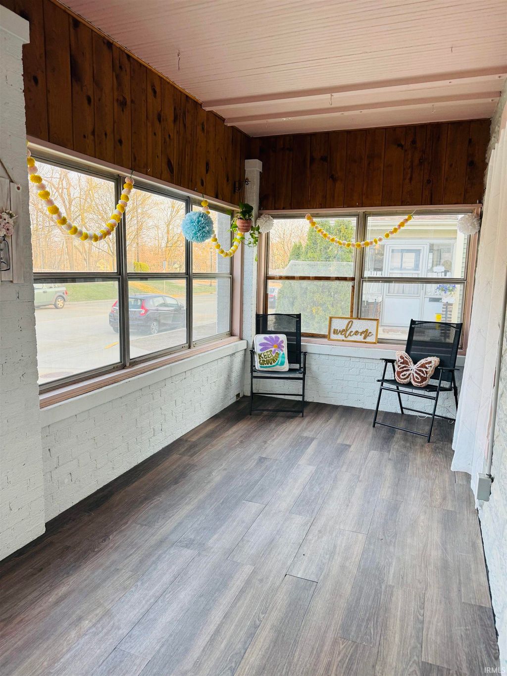 Photo of 517 Forest Avenue, Mishawaka, IN 46545 (MLS # 202609903)