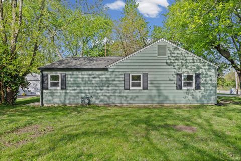 Tiny photo for 2621 Underwood Street, Lafayette, IN 47904 (MLS # 202613905)