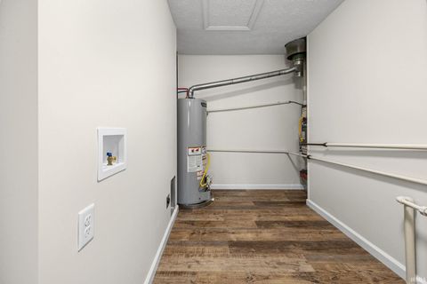 Tiny photo for 2621 Underwood Street, Lafayette, IN 47904 (MLS # 202613905)