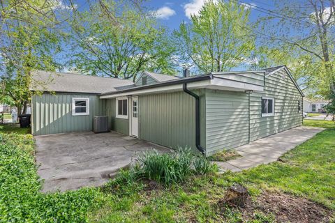 Tiny photo for 2621 Underwood Street, Lafayette, IN 47904 (MLS # 202613905)