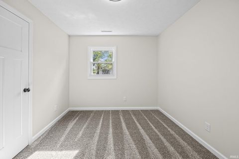 Tiny photo for 2621 Underwood Street, Lafayette, IN 47904 (MLS # 202613905)