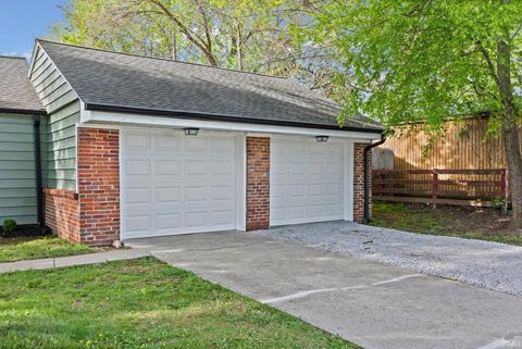 Tiny photo for 2621 Underwood Street, Lafayette, IN 47904 (MLS # 202613905)
