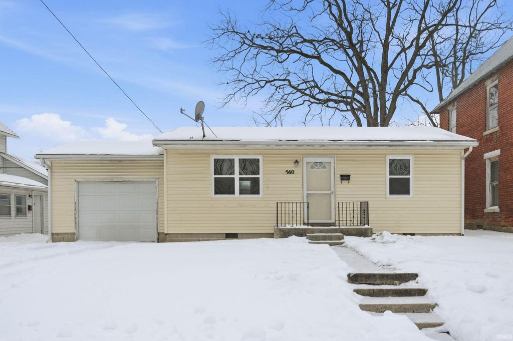 Photo of 560 S Jefferson Street, Montpelier, IN 47359 (MLS # 202603382)