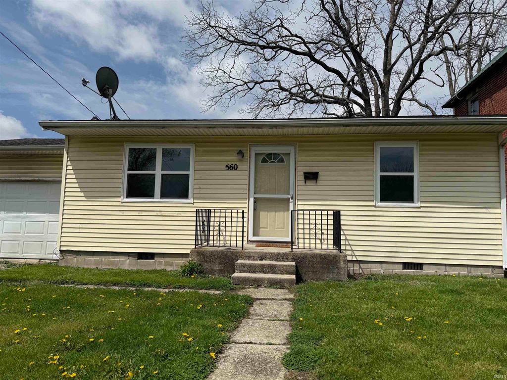 Photo of 560 S Jefferson Street, Montpelier, IN 47359 (MLS # 202603382)