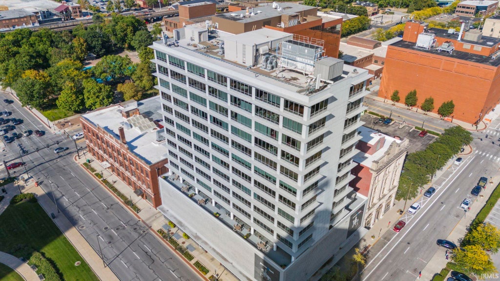Photo of 203 E Berry Street #1507, Fort Wayne, IN 46802 (MLS # 202621588)