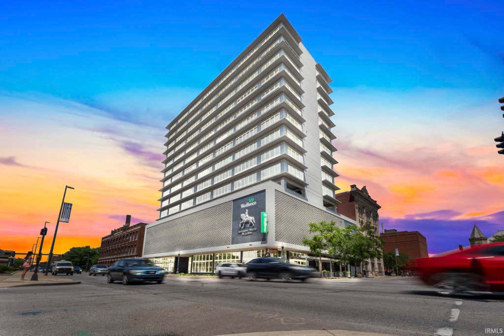 Photo of 203 E Berry Street #1507, Fort Wayne, IN 46802 (MLS # 202621588)