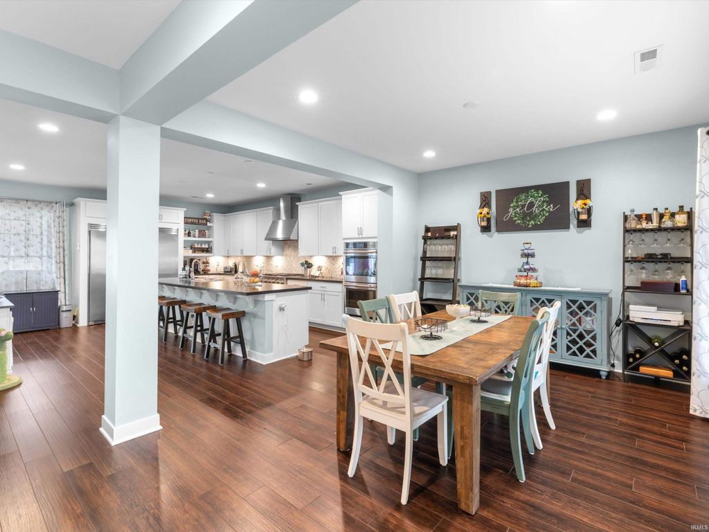 Photo of 5540 Brompton Drive, Newburgh, IN 47630 (MLS # 202612225)