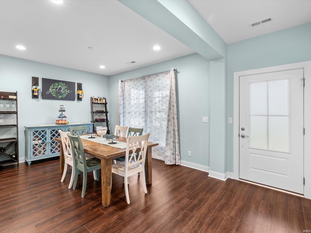 Photo of 5540 Brompton Drive, Newburgh, IN 47630 (MLS # 202612225)