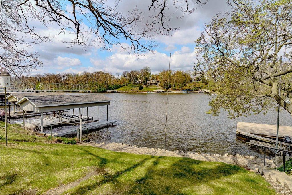 Photo of 12608 N 1225 W, Monticello, IN 47960 (MLS # 202613448)