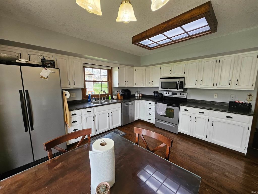 Photo of 508 W Columbia Parkway, Columbia City, IN 46725 (MLS # 202609156)