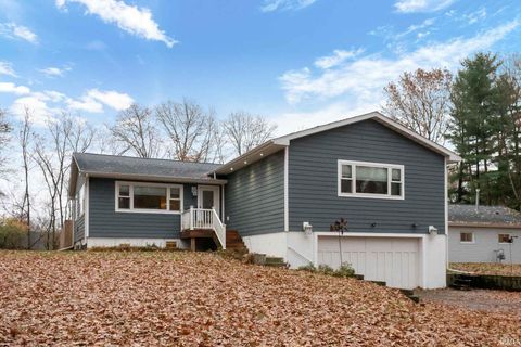 Photo of 55384 Hollywood Boulevard, South Bend, IN 46628 (MLS # 202547465)