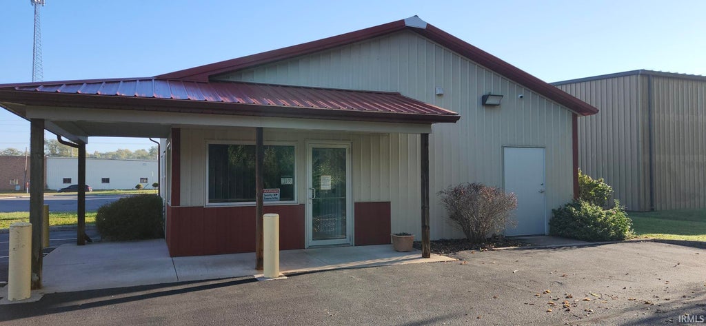 Photo of 2017 Shaffer Avenue, Elkhart, IN 46517 (MLS # 202644137)