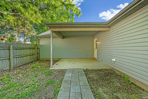 Tiny photo for 2213 Winterset Drive, Lafayette, IN 47909 (MLS # 202617800)