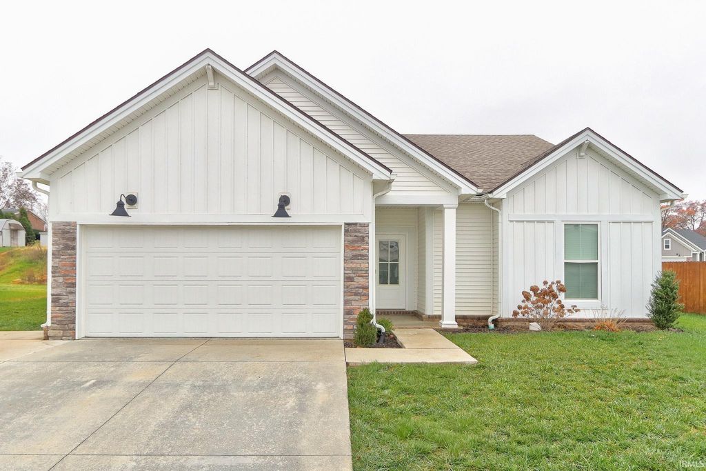 Photo of 1245 Helen Court, Boonville, IN 47601 (MLS # 202546829)