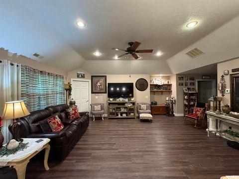 Tiny photo for 823 Frontier Drive, Rochester, IN 46975 (MLS # 202525332)