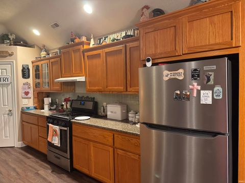 Tiny photo for 823 Frontier Drive, Rochester, IN 46975 (MLS # 202525332)