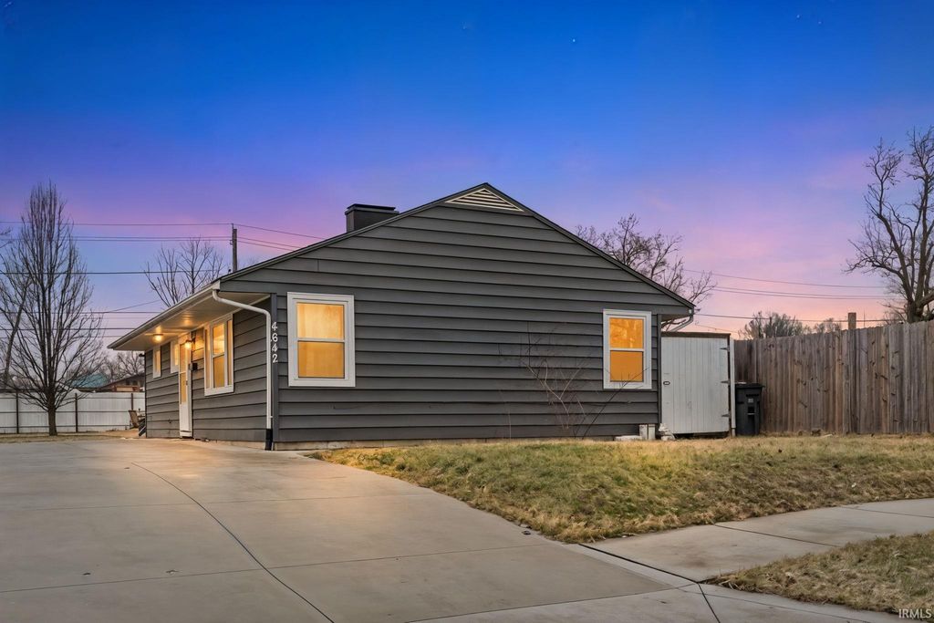 Photo of 4642 Warsaw Street, Fort Wayne, IN 46806 (MLS # 202607454)