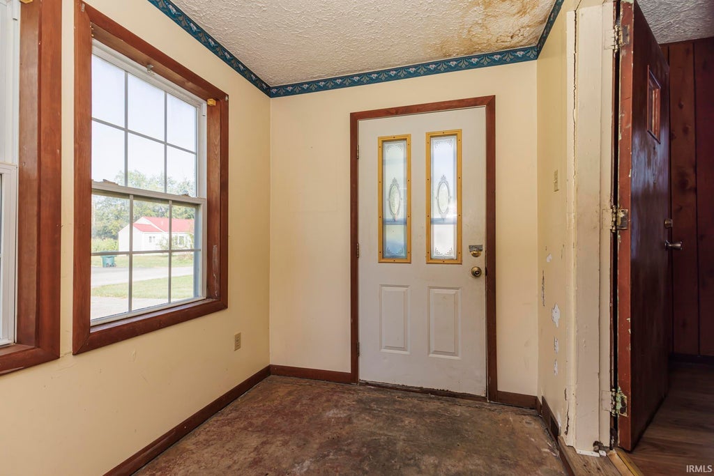 Photo of 208 N Biltmore Avenue, Muncie, IN 47303 (MLS # 202635459)
