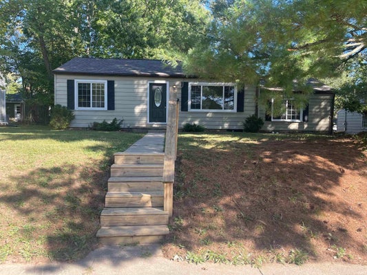 905 S LINCOLN ST, BLOOMINGTON, IN 47401 - Image 9066eaf4e9d9e7f944c0fdefd8223eb6/904409945