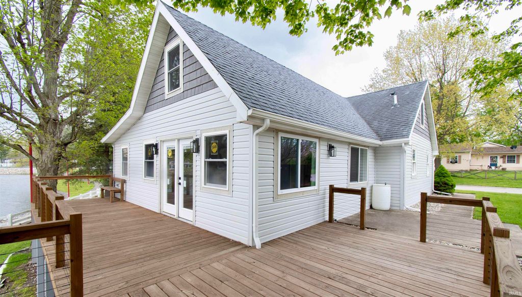 Photo of 109 Park Drive, Rome City, IN 46784 (MLS # 202617421)