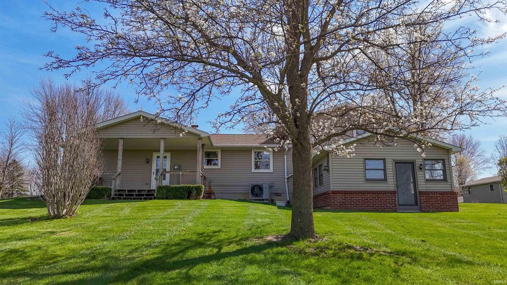 Photo of 2848 W 853 N, Huntington, IN 46750 (MLS # 202612556)