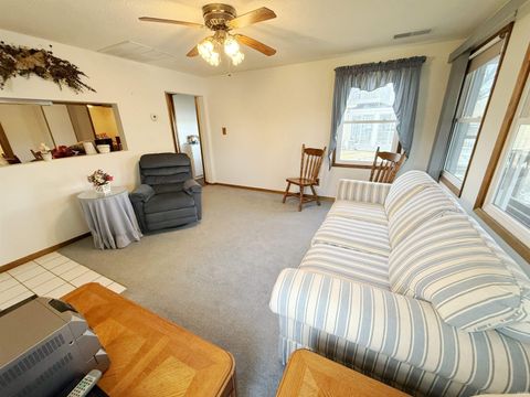 Tiny photo for 5053 E Robin Court, Monticello, IN 47960 (MLS # 202608637)