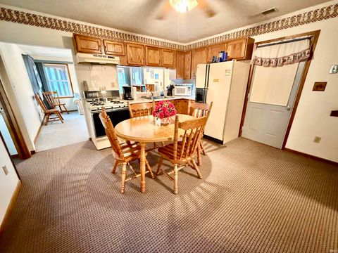 Tiny photo for 5053 E Robin Court, Monticello, IN 47960 (MLS # 202608637)