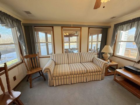 Tiny photo for 5053 E Robin Court, Monticello, IN 47960 (MLS # 202608637)