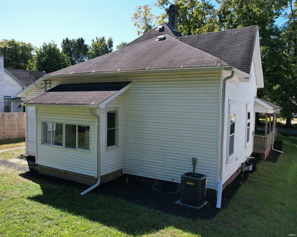 Photo of 308 E Columbia Street, Attica, IN 47918 (MLS # 202641762)