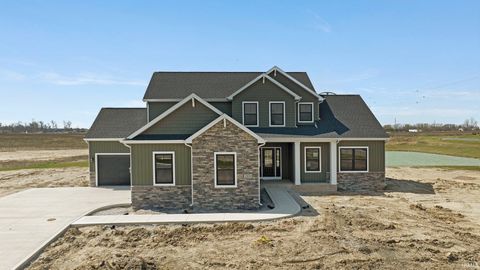 Photo of 1319 Tamalpais Drive, Fort Wayne, IN 46818 (MLS # 202608399)