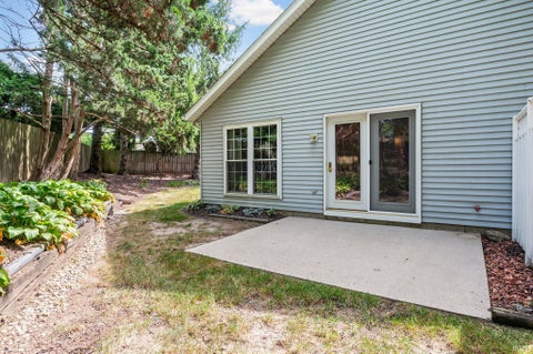Tiny photo for 1903 Twin Oaks Lane, Lafayette, IN 47905 (MLS # 202638063)