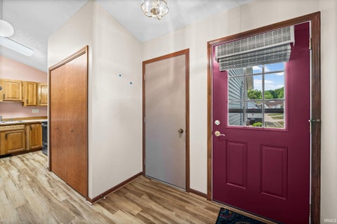 Tiny photo for 1903 Twin Oaks Lane, Lafayette, IN 47905 (MLS # 202638063)