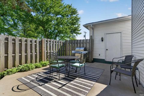 Tiny photo for 2129 N State Road 17, Logansport, IN 46947 (MLS # 202617984)