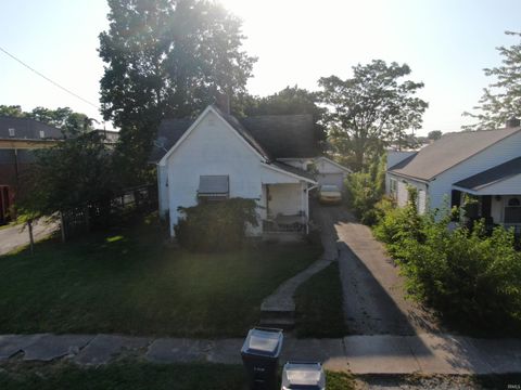 Photo of 1741 delaware Street, Anderson, IN 46016 (MLS # 202540953)