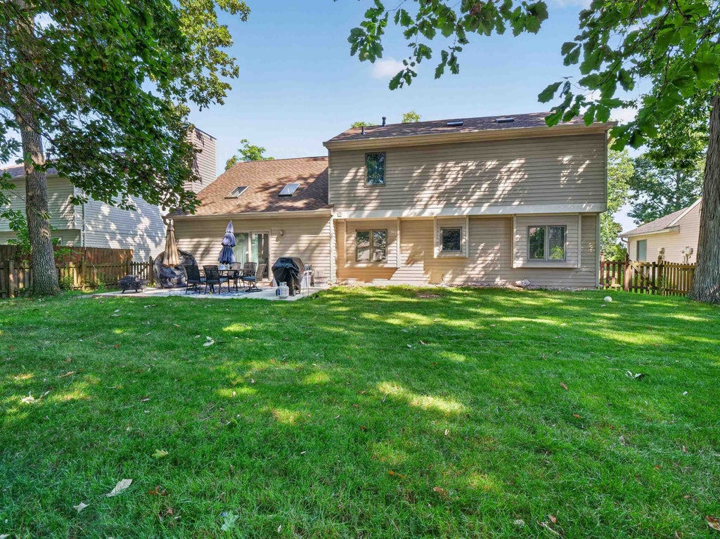 Photo of 4910 Lonesome Oak Trail, Fort Wayne, IN 46845 (MLS # 202635573)
