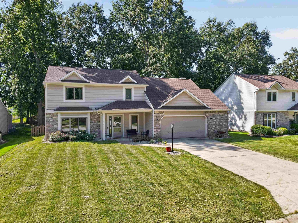 Photo of 4910 Lonesome Oak Trail, Fort Wayne, IN 46845 (MLS # 202635573)