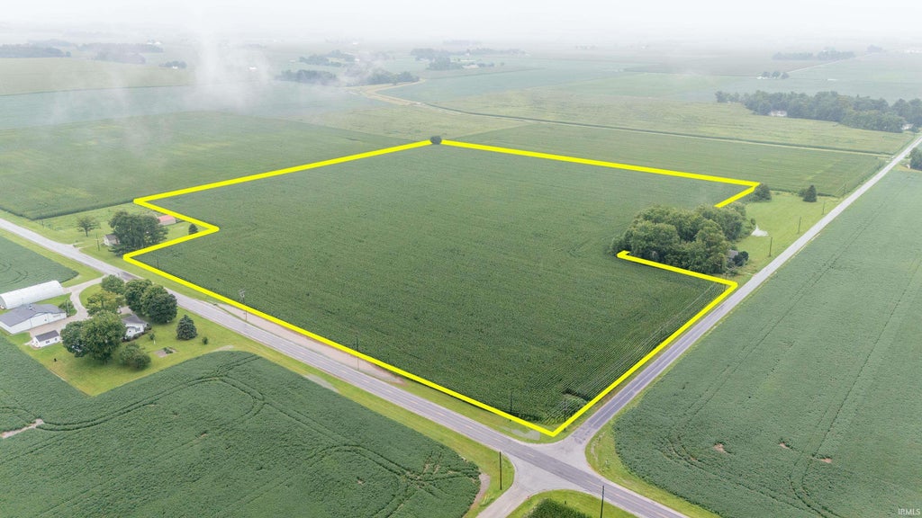 Photo of 800 E County Road, Walton, IN 46994 (MLS # 202634440)