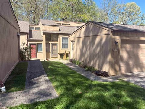 Photo of 2930 W Winterberry Court, Bloomington, IN 47404 (MLS # 202614913)