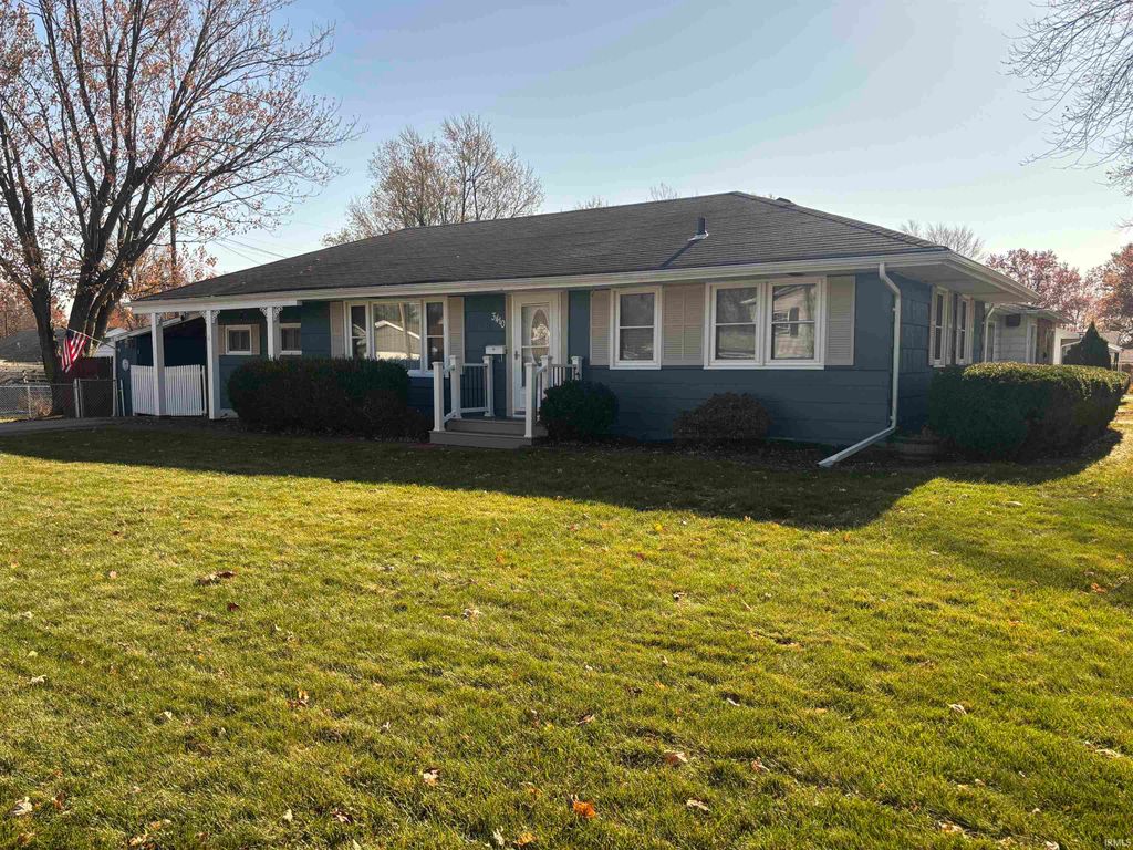 Photo of 3410 CHARLOTTE Avenue, Fort Wayne, IN 46805 (MLS # 202606371)