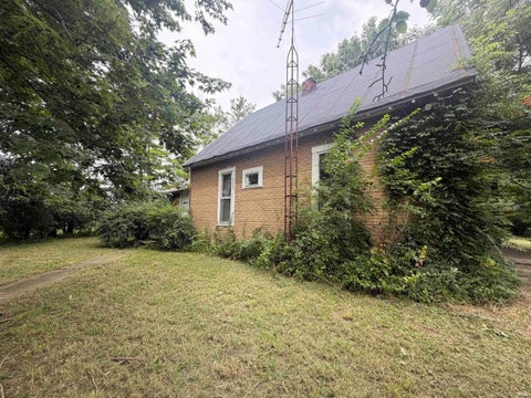Tiny photo for 4377 S 150 E, Oakford, IN 46965 (MLS # 202631582)